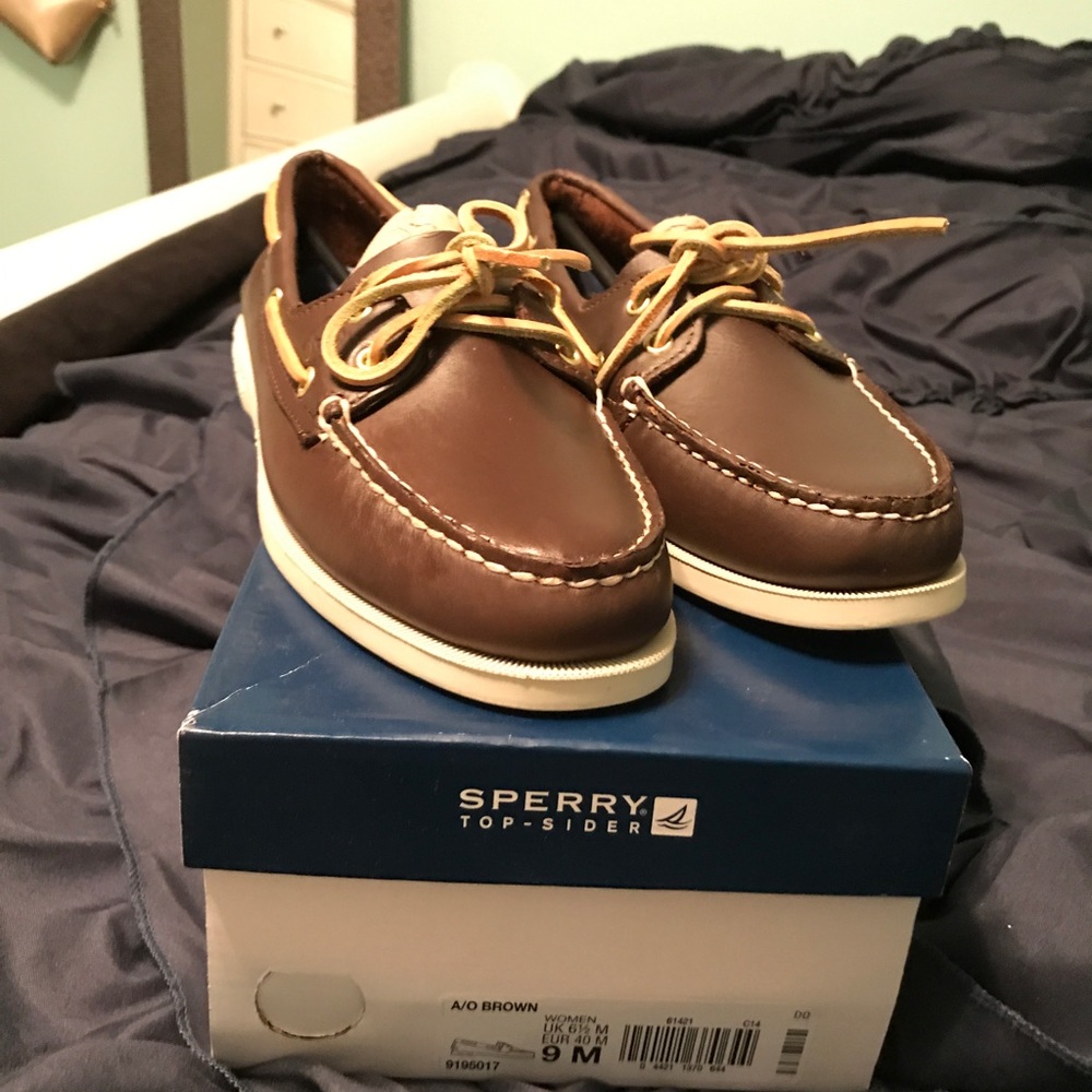 Brown Leather Sperry Top-Siders