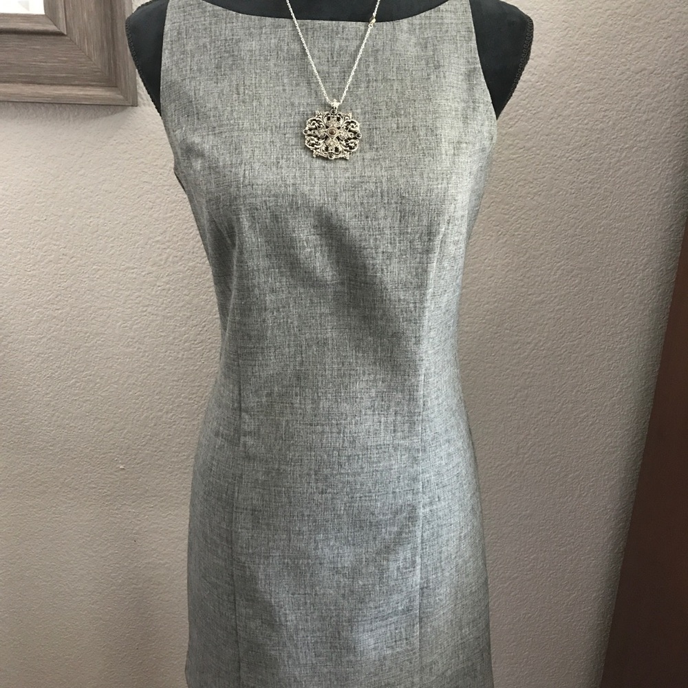Grey sleeveless fitted dress