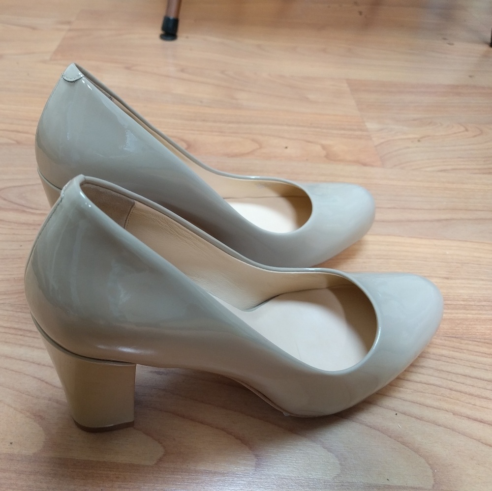 New Cole Haan Nude Air Patent Leather Pump size 8B