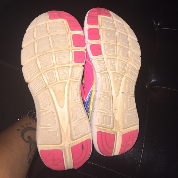 Underarmour sneaker (girls) - Picture 2 of 2