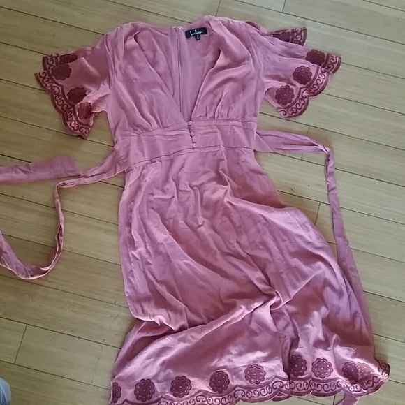Lulus Dresses & Skirts - 🌸FINAL SALE🌸Lulu's Summer dress