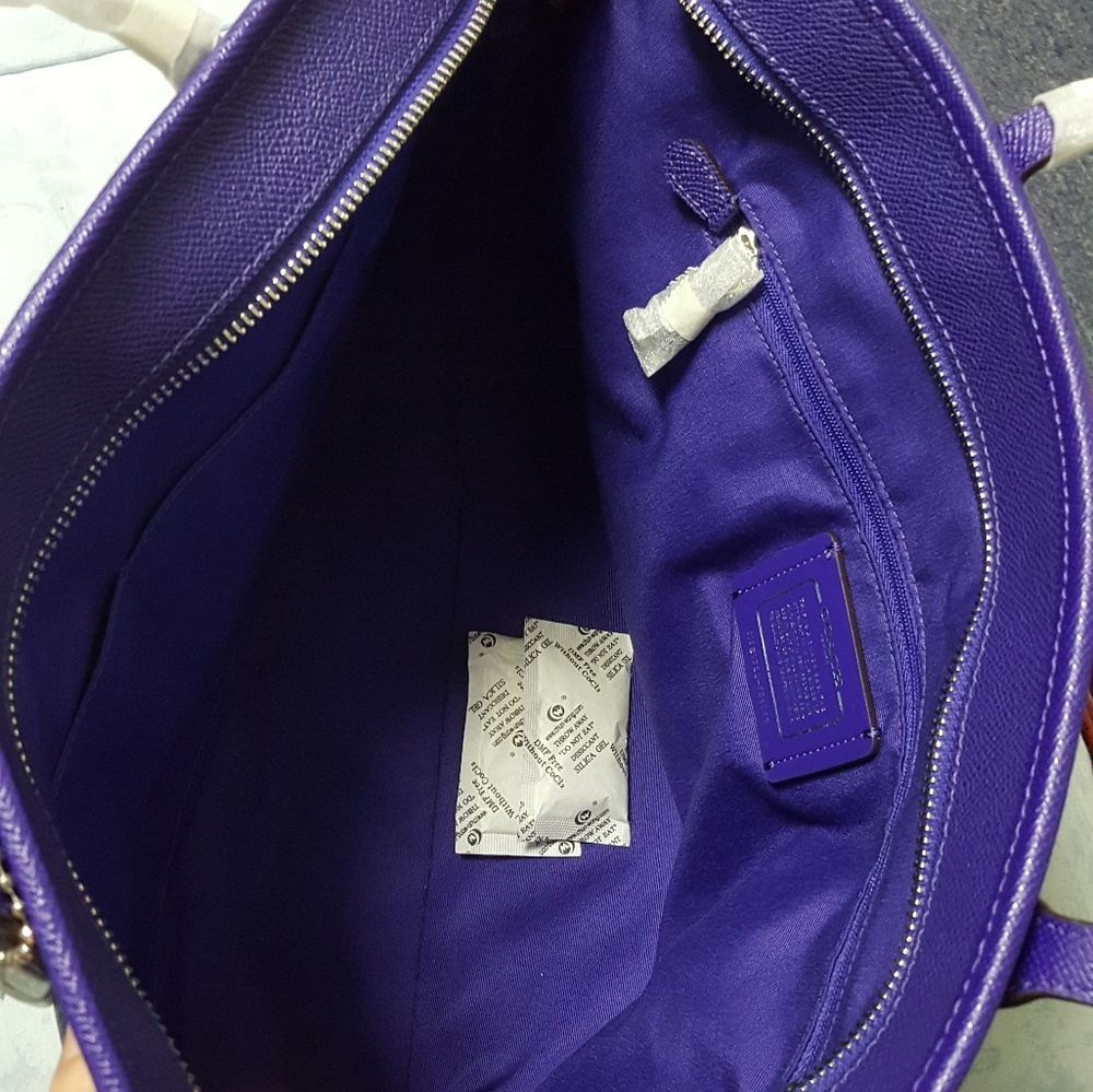 NWT Coach crossgrain tote in purple - Picture 5 of 8