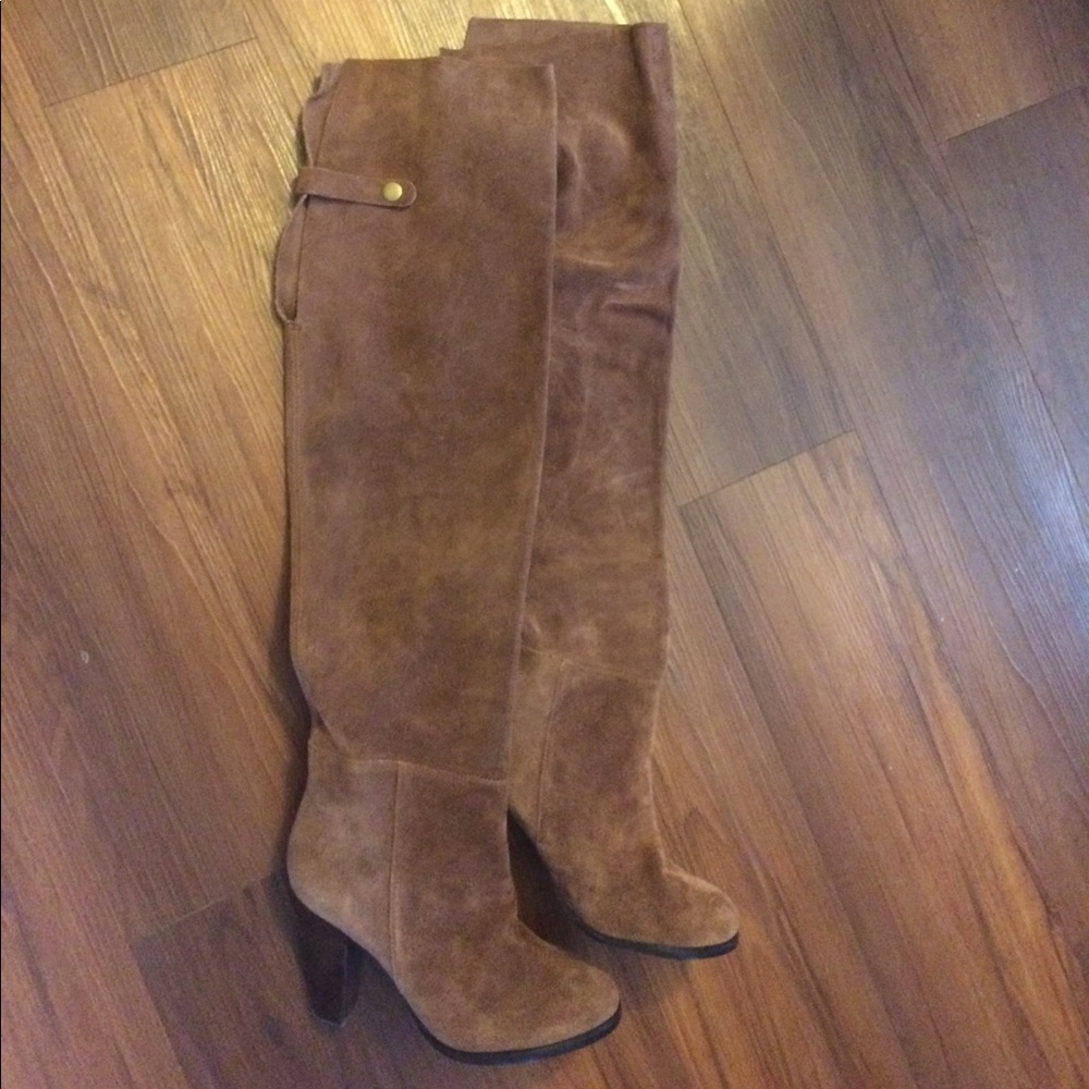 Beautiful Colin Stuart over the knee leather boots