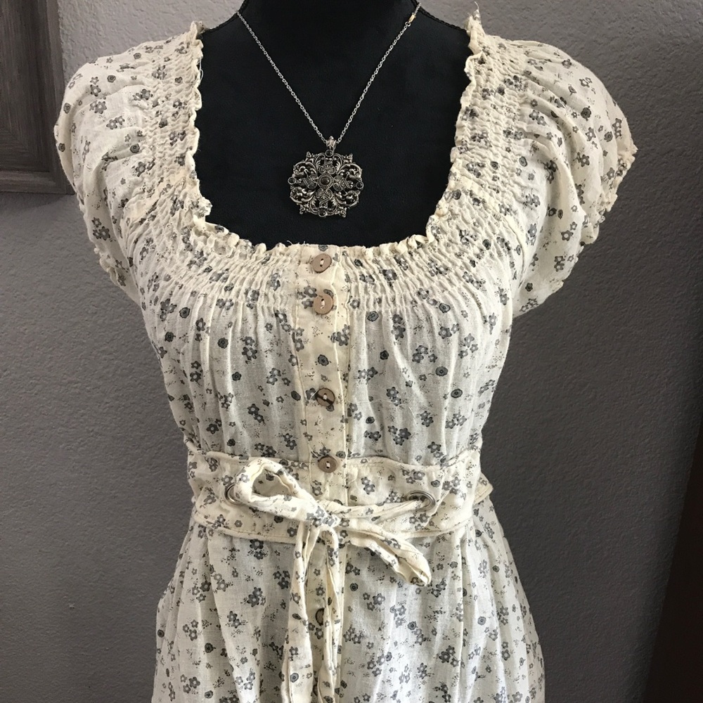 Button up cotton peasant top with tie waist