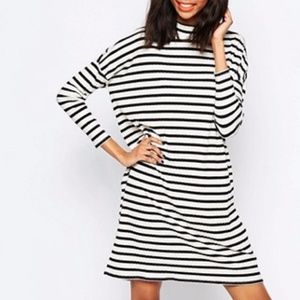 NWOT - MONKI - B&W Stripe Ribbed Dress