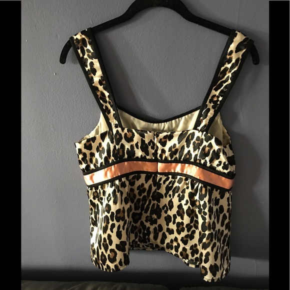 LEOPARD-PRINT RUFFLE SHELL TOP! - Picture 2 of 2