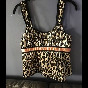 LEOPARD-PRINT RUFFLE SHELL TOP!