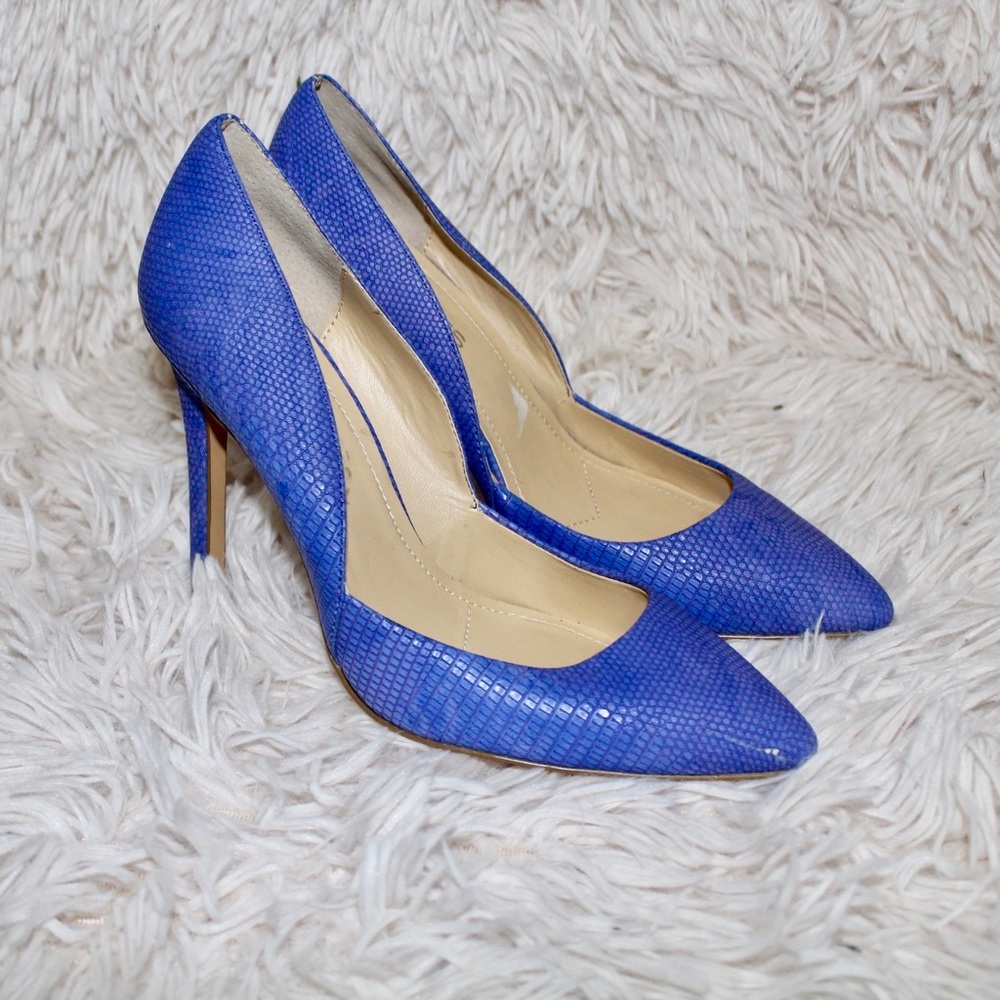 CHARLES by Charles David Pumps