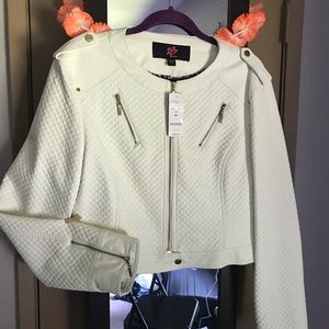 XL White faux leather BEBE jacket with gold accent