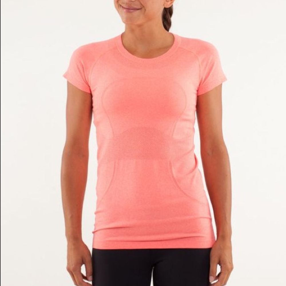 Lululemon run swiftly Tshirt light pink small