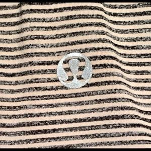 Lululemon top with built in bra