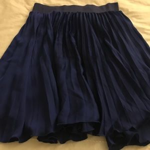 Accordion pleated skirt