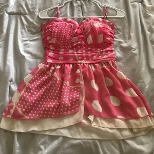 Strapless polkadot tube top