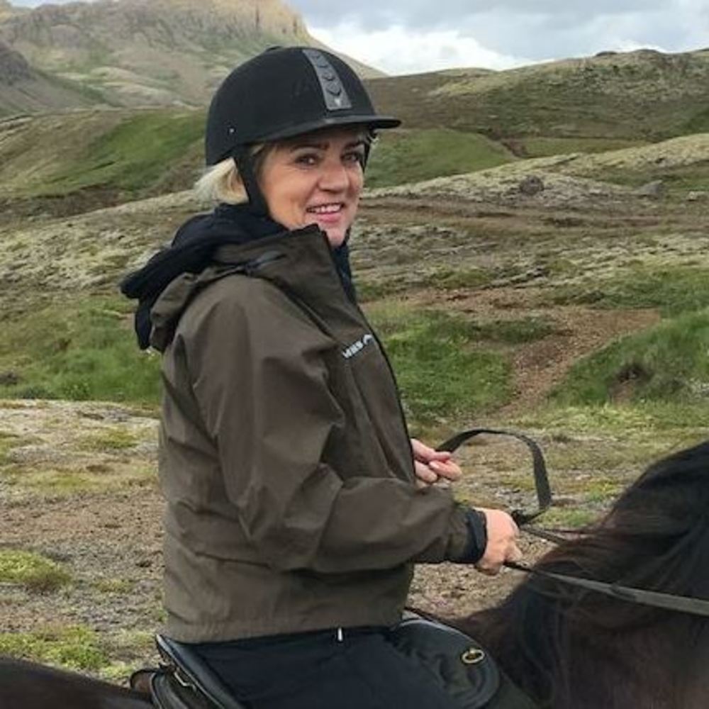 Meet your Posher, Helga