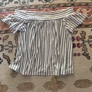Off the shoulder American eagle top
