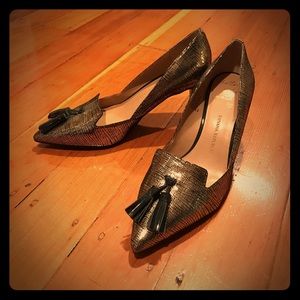 Banana Republic gold and black shimmer heels. New!