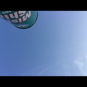 Meet your Posher, Levi