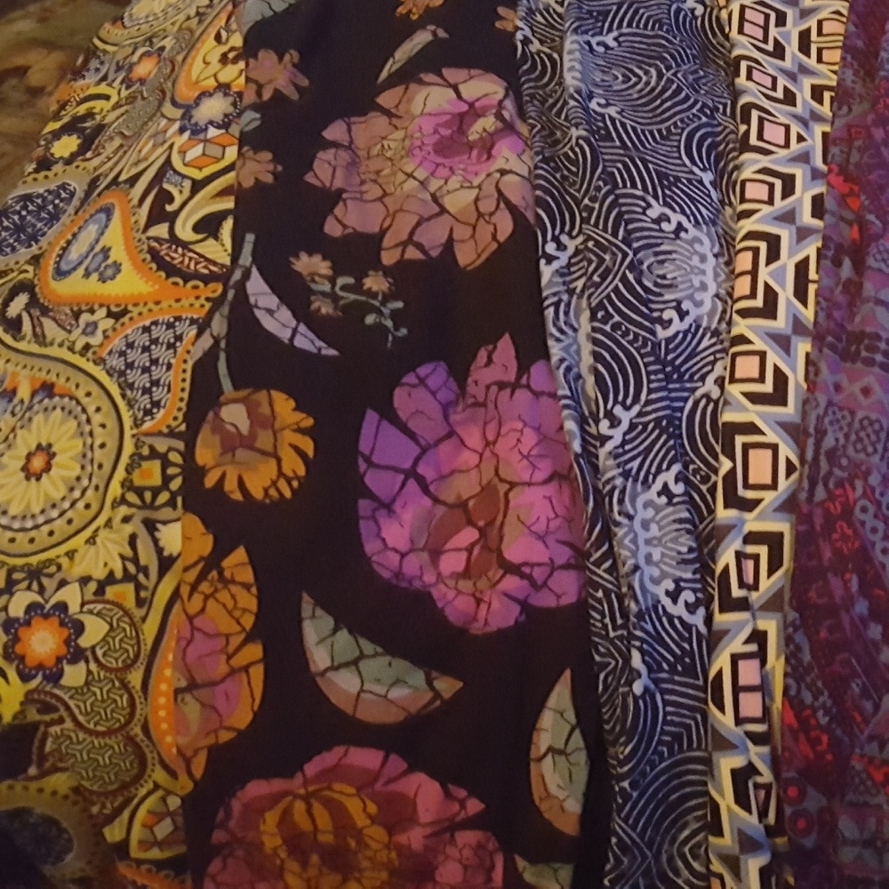 LuLa Roe (LLR'S) -6 TOTAL PAIR - Picture 2 of 3