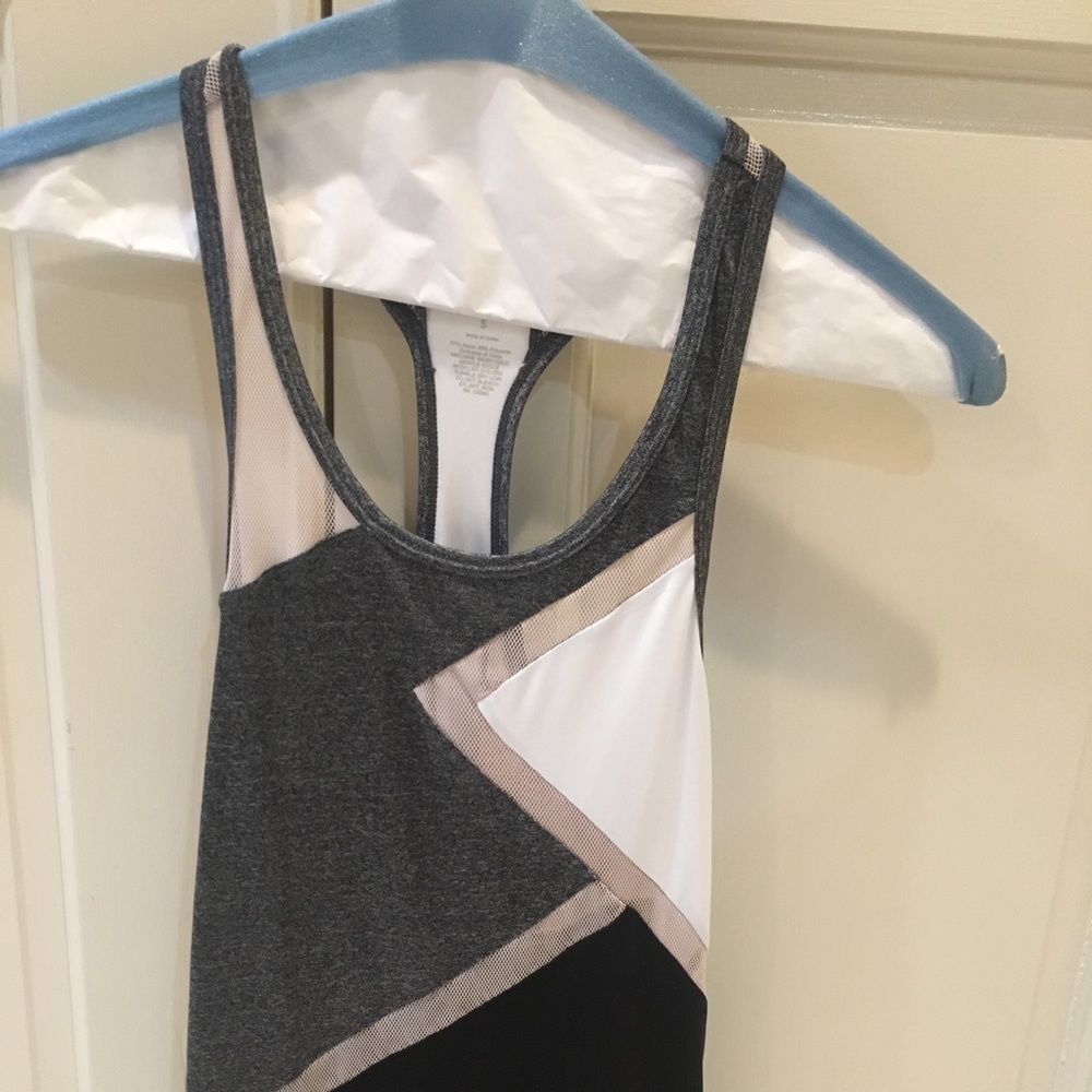 Splits 59 racerback top!  Excellent condition!