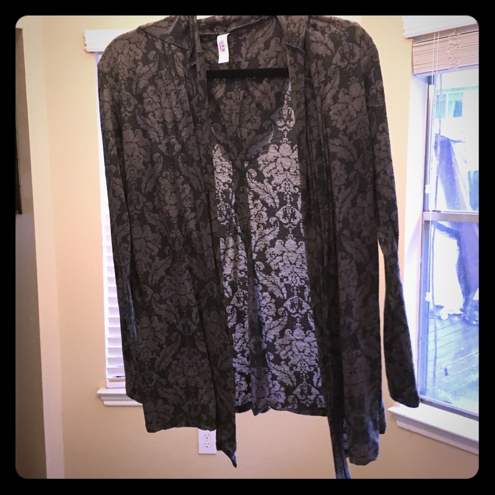 Hooded paisley black and purple top