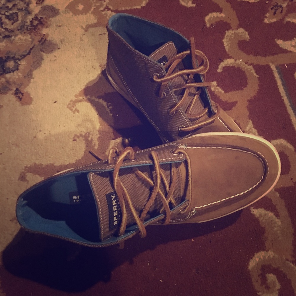 Sperry sneakers 👟