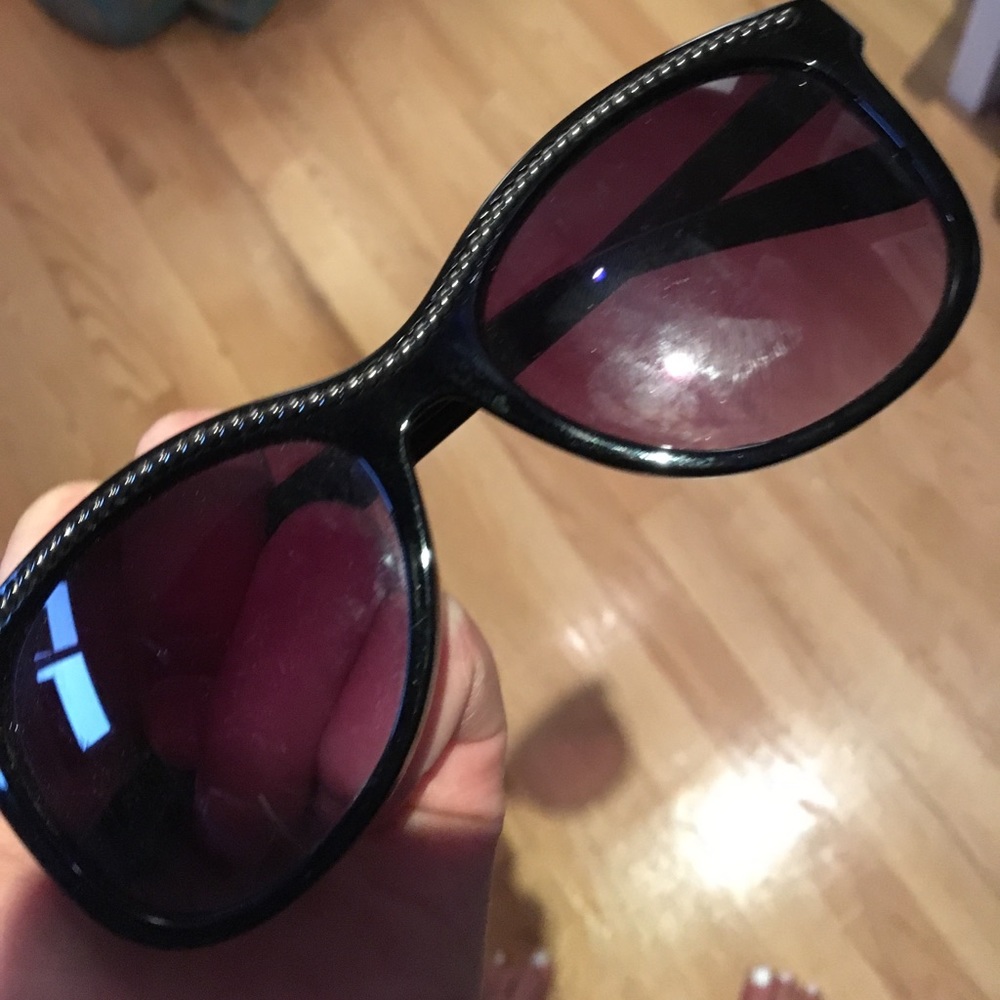 Black sunglasses