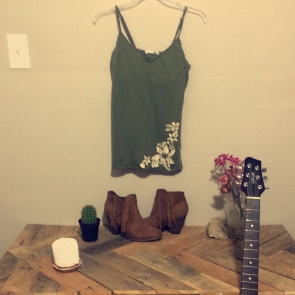 V neck boho green tank