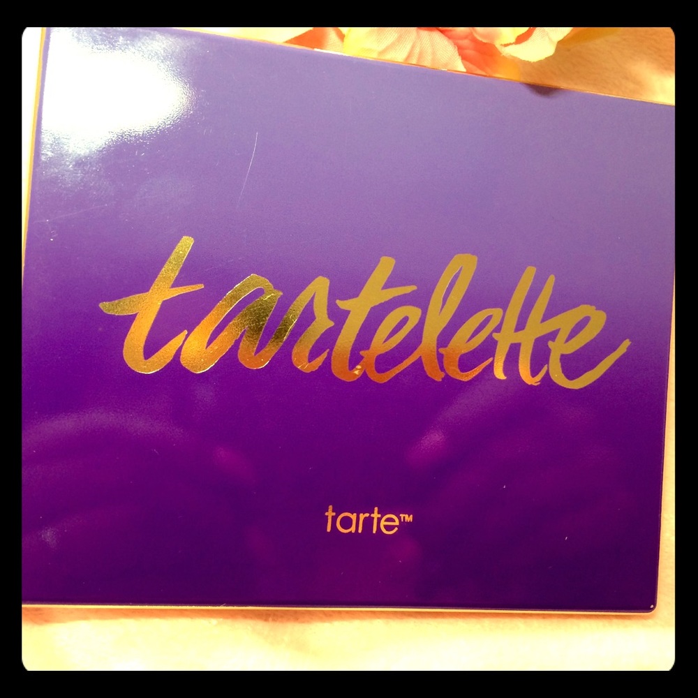Tartelette Amazonian clay matte Palette