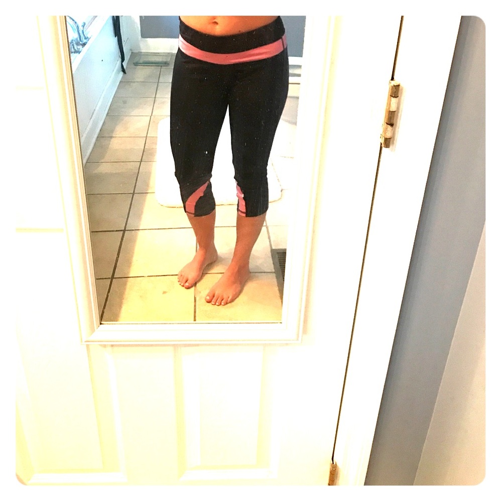 NWT LULULEMON run inspire capris!
