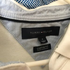 Selling Tommy Hilfiger shirt