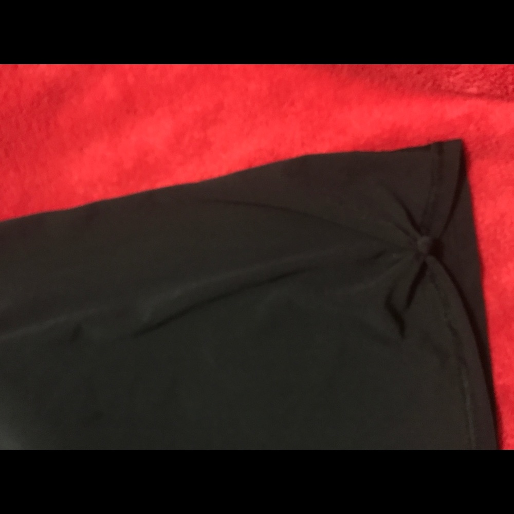 Lululemon Mesh Tank - Picture 4 of 5
