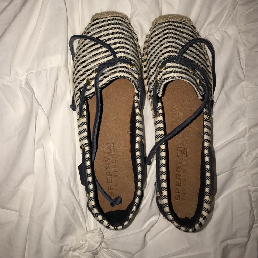Sperry striped super cute shoes! Negotiable!