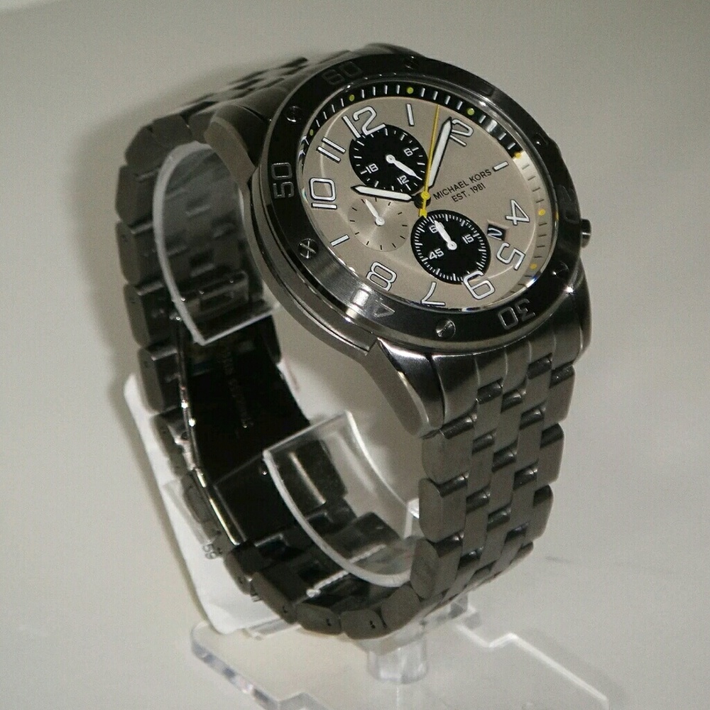 Brand new Michael Kors Gunmetal Stainless watch - Picture 4 of 5