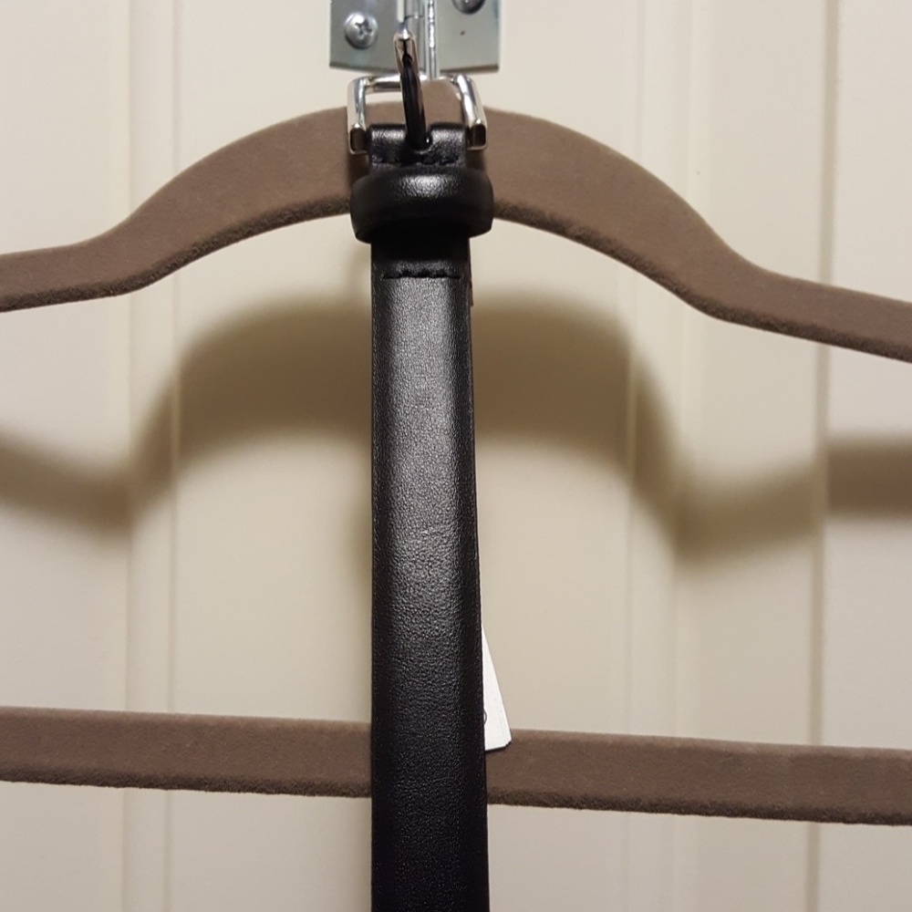 Banana Republic Skinny Black Leather Belt