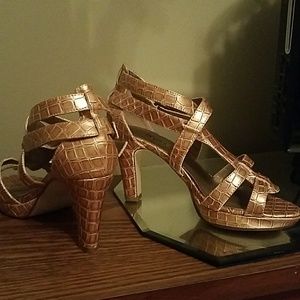 Will Remove 6/10/18 Lane Bryant size 9W shoes