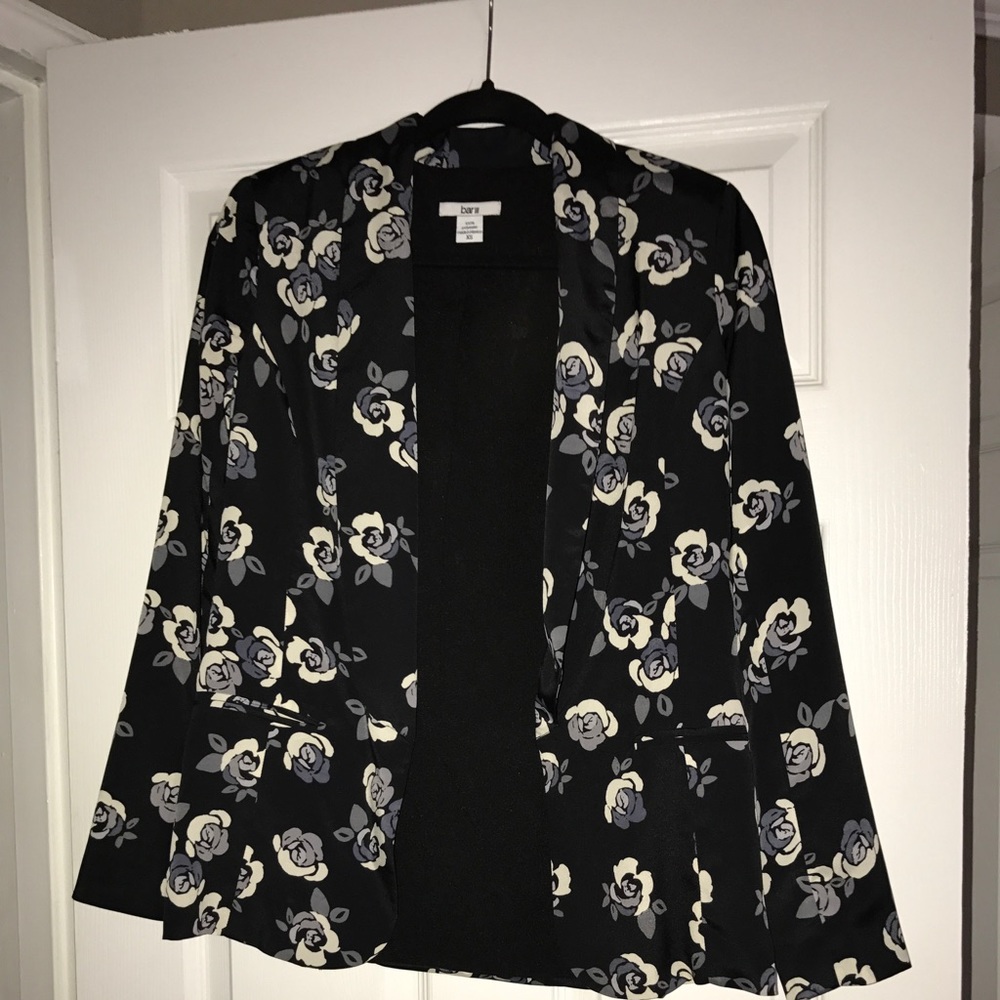 Never worn Bar III blazer-XS