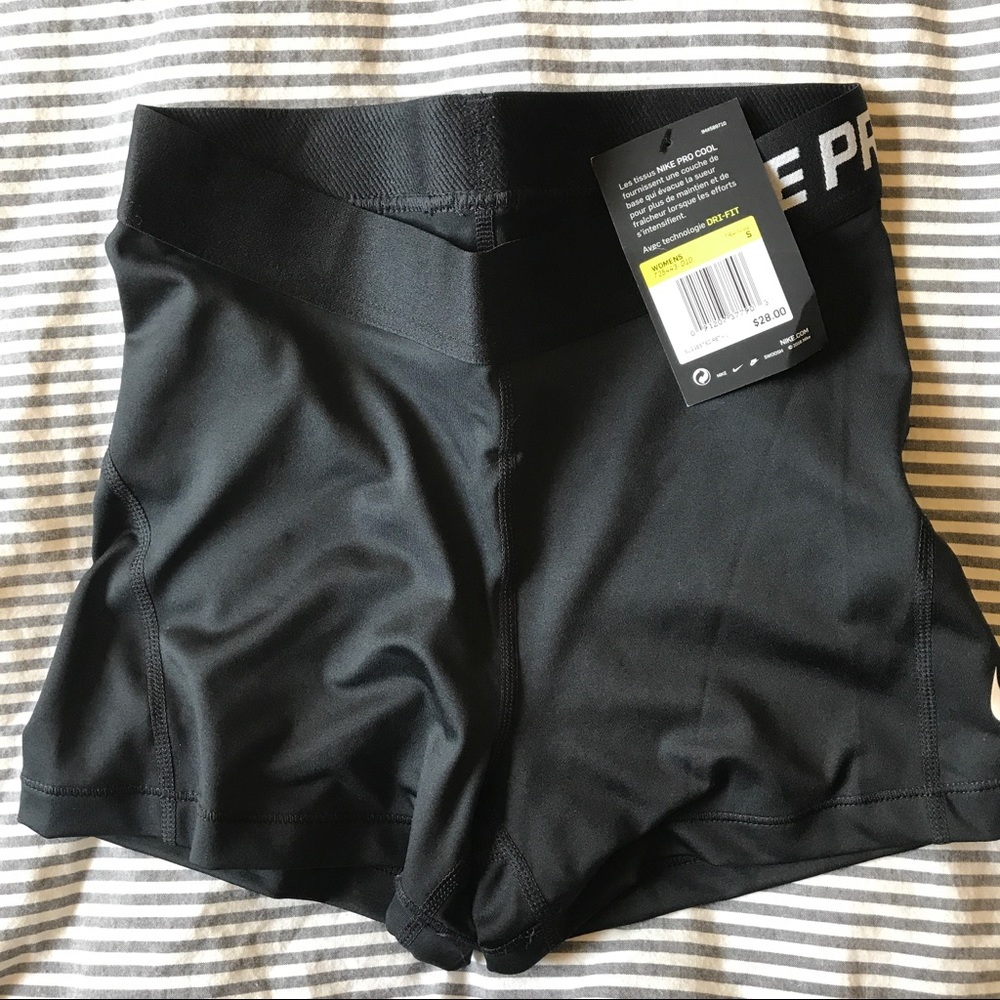 nike pro shorts. small. nwt.