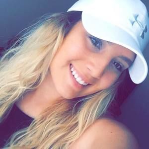 Meet your Posher, Delicia