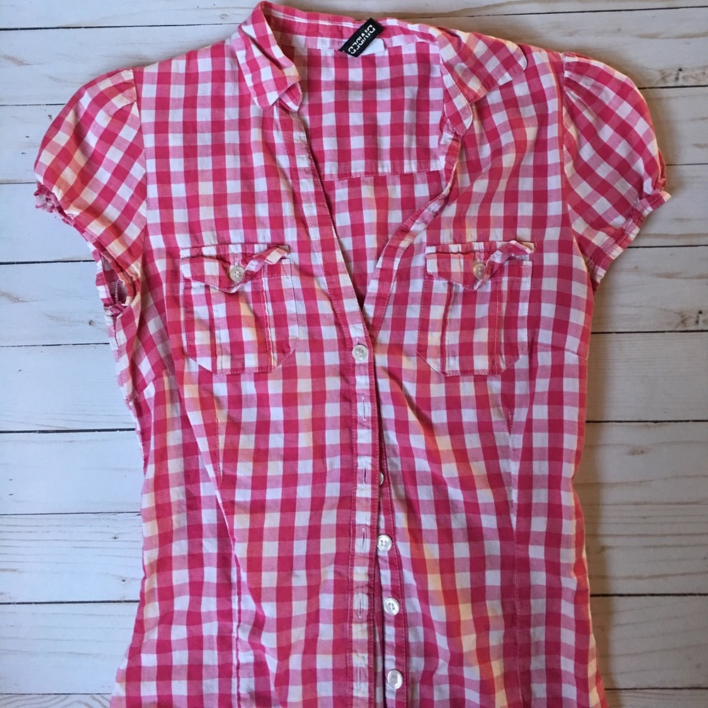 H&M Pink Gingham Short Sleeve Top