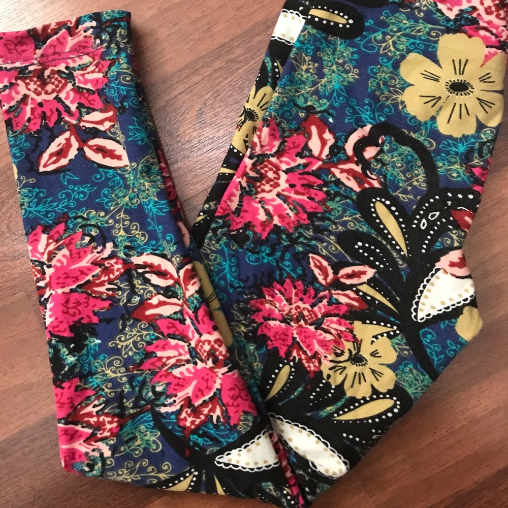 Lularoe kids S/M leggings, nwot HTF