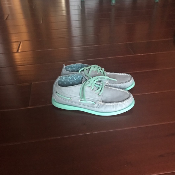 Sperry Topsiders - Picture 2 of 5