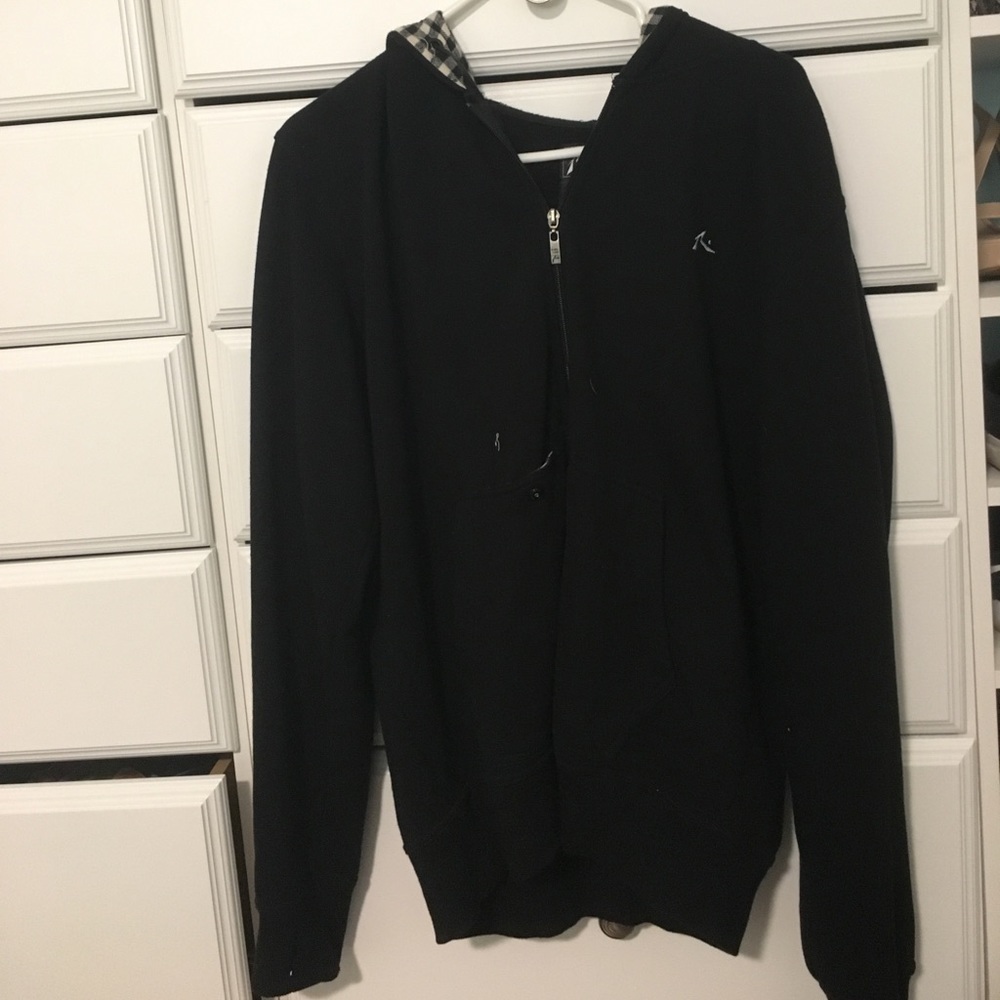 BUILT IN HEADPHONES SWEATSHIRT