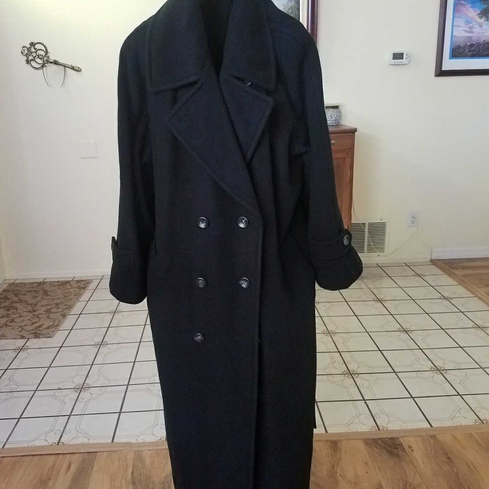 Cashmere black coat