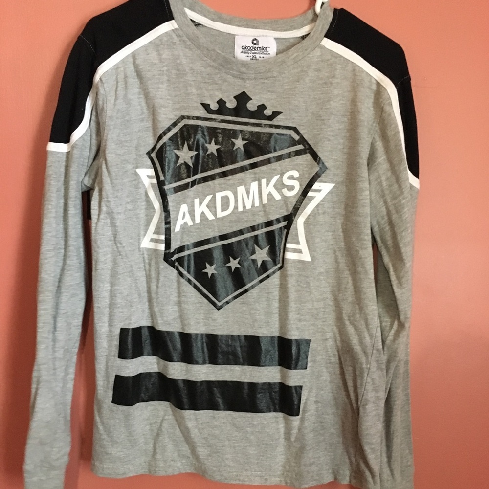 Akedimics long sleeve shirt