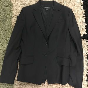 Make me an offer on this Ann Taylor women's suit!!