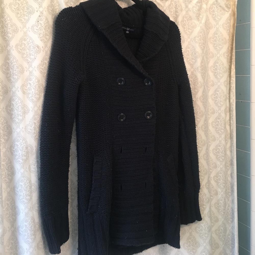 ✨ Gap Navy Sweater ✨