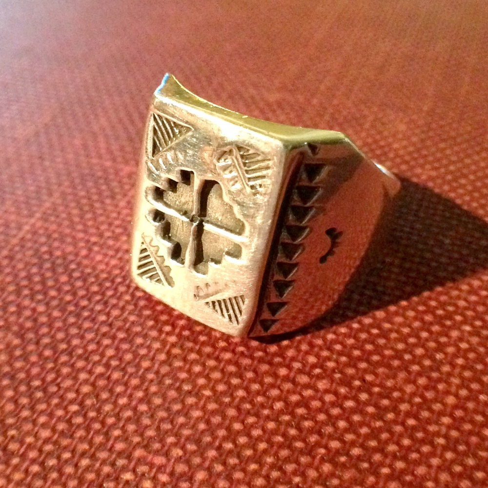 Sterling silver Native American ring - size 6-1/4