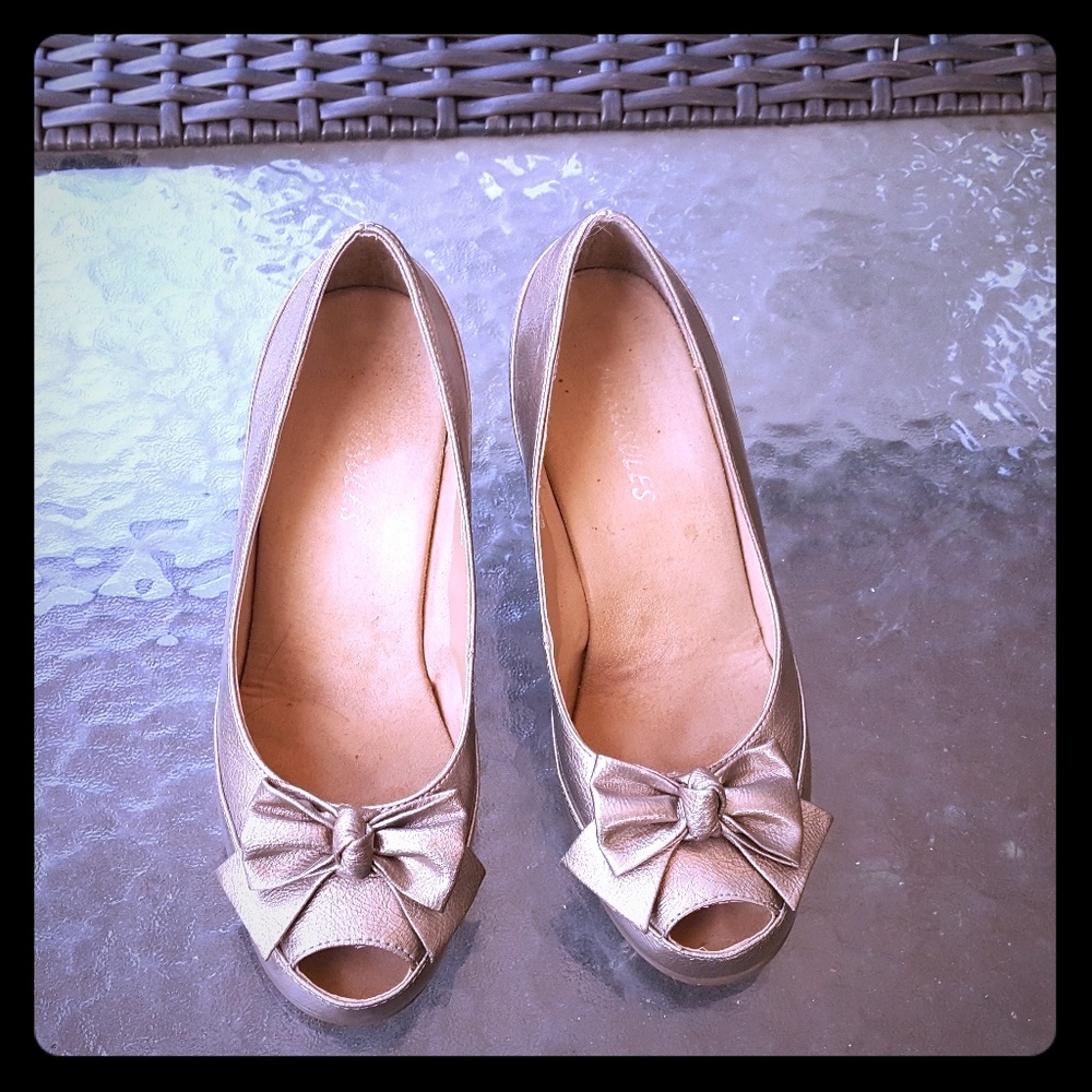 Open toe wedge