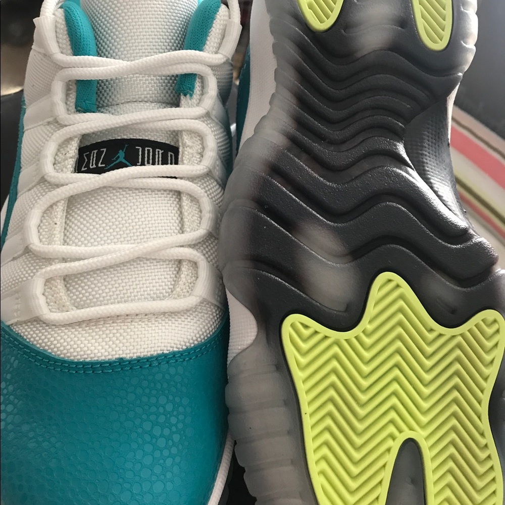 Jordan Aqua 11s BRAND NEW size 6y 📍📍SOLD📍📍