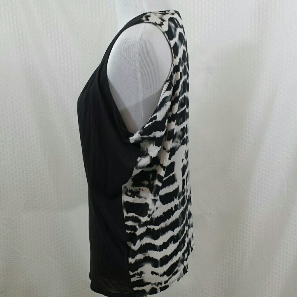 Guess mixed print/fabric tank